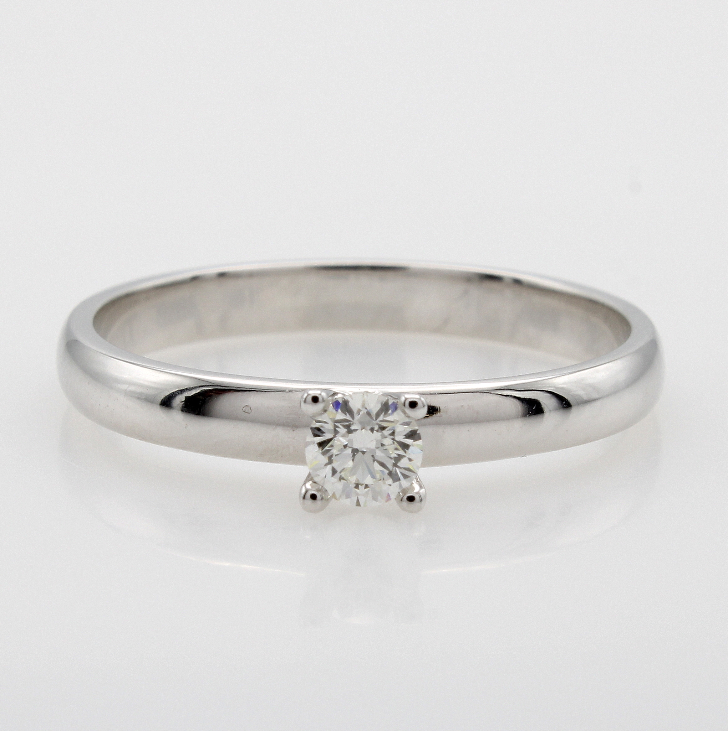 Image 26983799 - Ring mit Brillantsolitär, WG 585/000, Brill.in Krappenfassung ca. 0.20 ct Weiß/si, RW ...