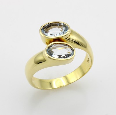 Image Ring mit Aquamarinen, GG 585/000, gegenläufige Ringschiene, 2 ovale, fac. Aquamarine ...