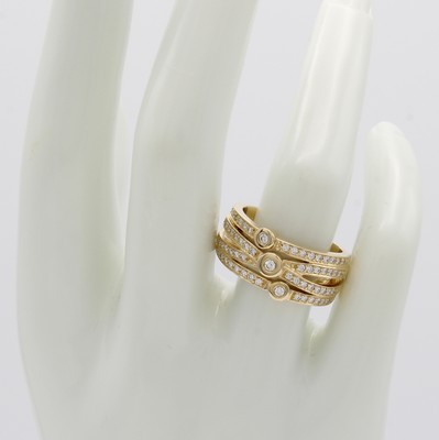 26983760b - Ring mit Brillanten, GG 585/000, Brill. zus. ca. 0.50 ct Weiß/lupenrein, in 4 reihiger ...