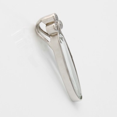 26983763a - Anhänger mit Aquamarin und Brillanten, WG 585/000, ovaler, fac. Aquamarin ca. 5.2 ct, 3 ...