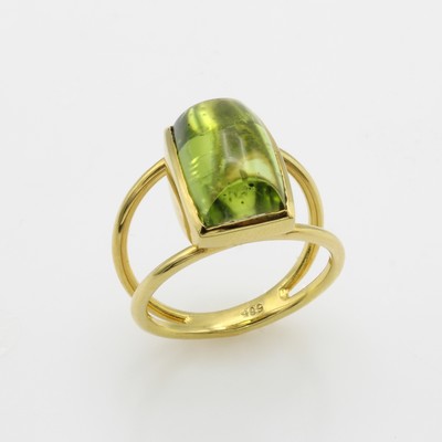 Image Ring mit Peridot, GG 585/000, geteilte Ringschiene, eckiger Peridotcabochon ca. 6.8 ct, ...