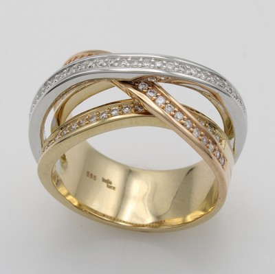 26983767b - Ring mit Brillanten, GG/WG/RG 585/000, Brill. zus. ca. 0.55 ct Weiß/si, 4 reihiges, ...