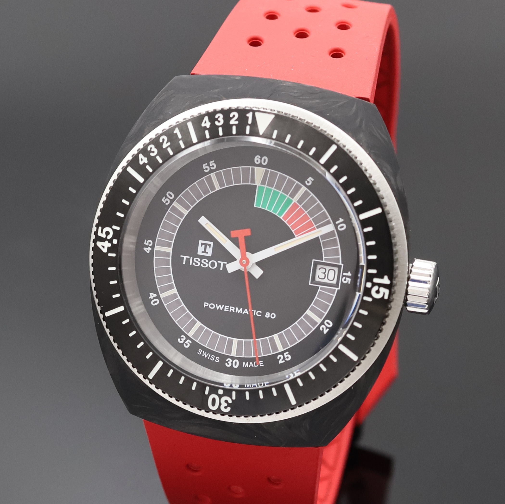 Detail a: TISSOT Powermatic neuwertige Herrenarmbanduhr Referenz T145.407A, Schweiz um 2025, Automatik, beids. vergl. Geh. in Stahl m. schwarz marmoriertem ...
