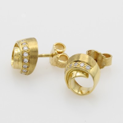 26983831a - Paar Ohrstecker mit Brillanten, GG 750/000, z.T. matt., Brill. zus. ca. 0.12 ct ...