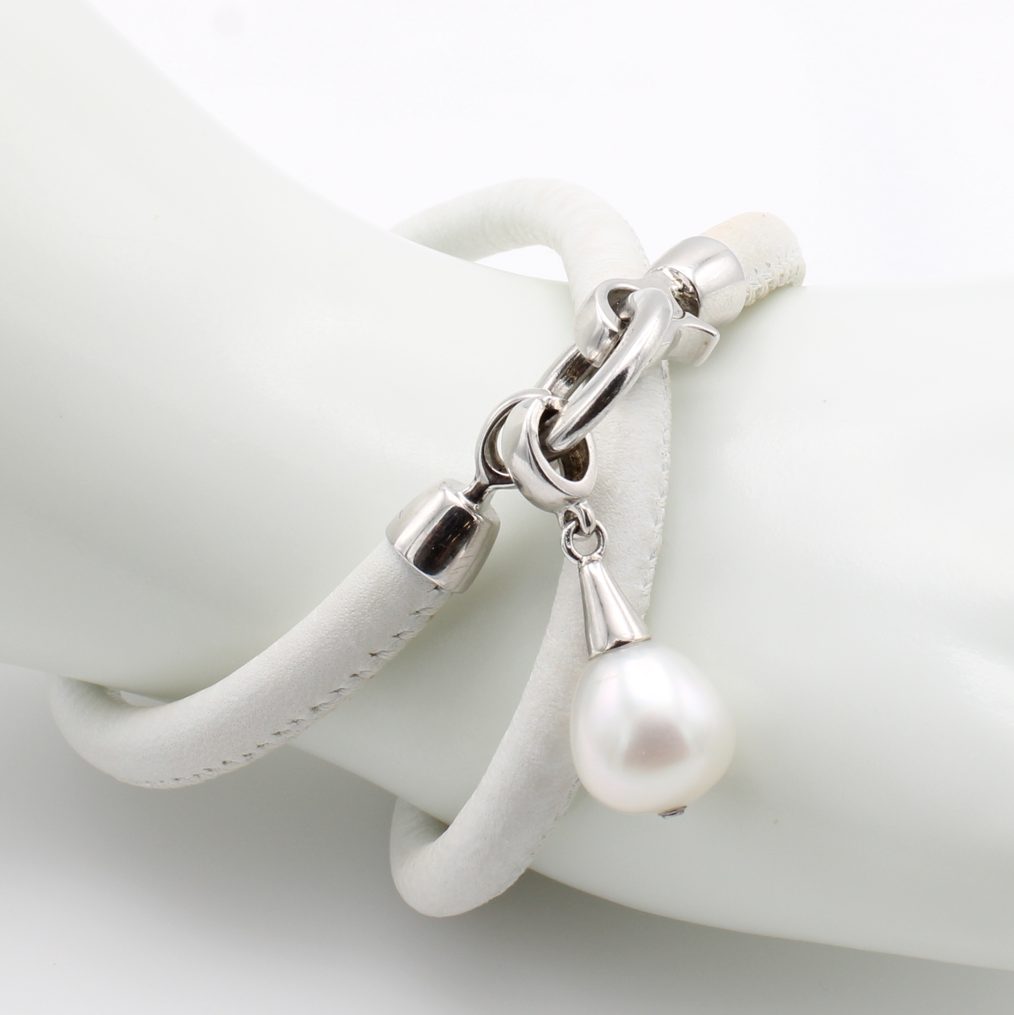 Image 26983914 - 2-reihiges Armband mit Südseezuchtperle, Schließe 925er Silber, tropfenf. Perle, D. ...