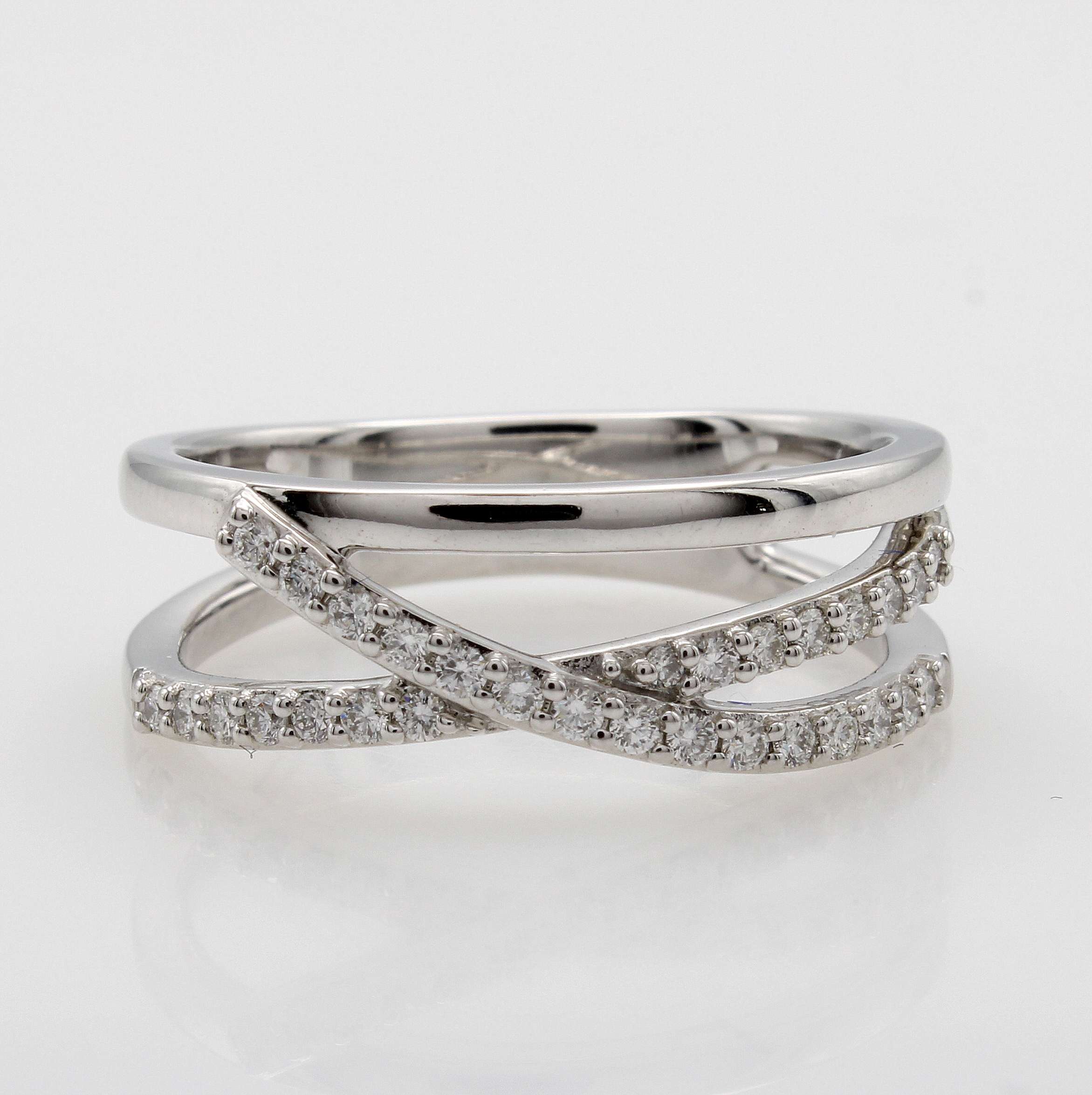 Image 26983954 - Ring mit Brillanten, WG 585/000, 3 reihige, überschlagen Optik, 1 Ringschiene bes. m. ...