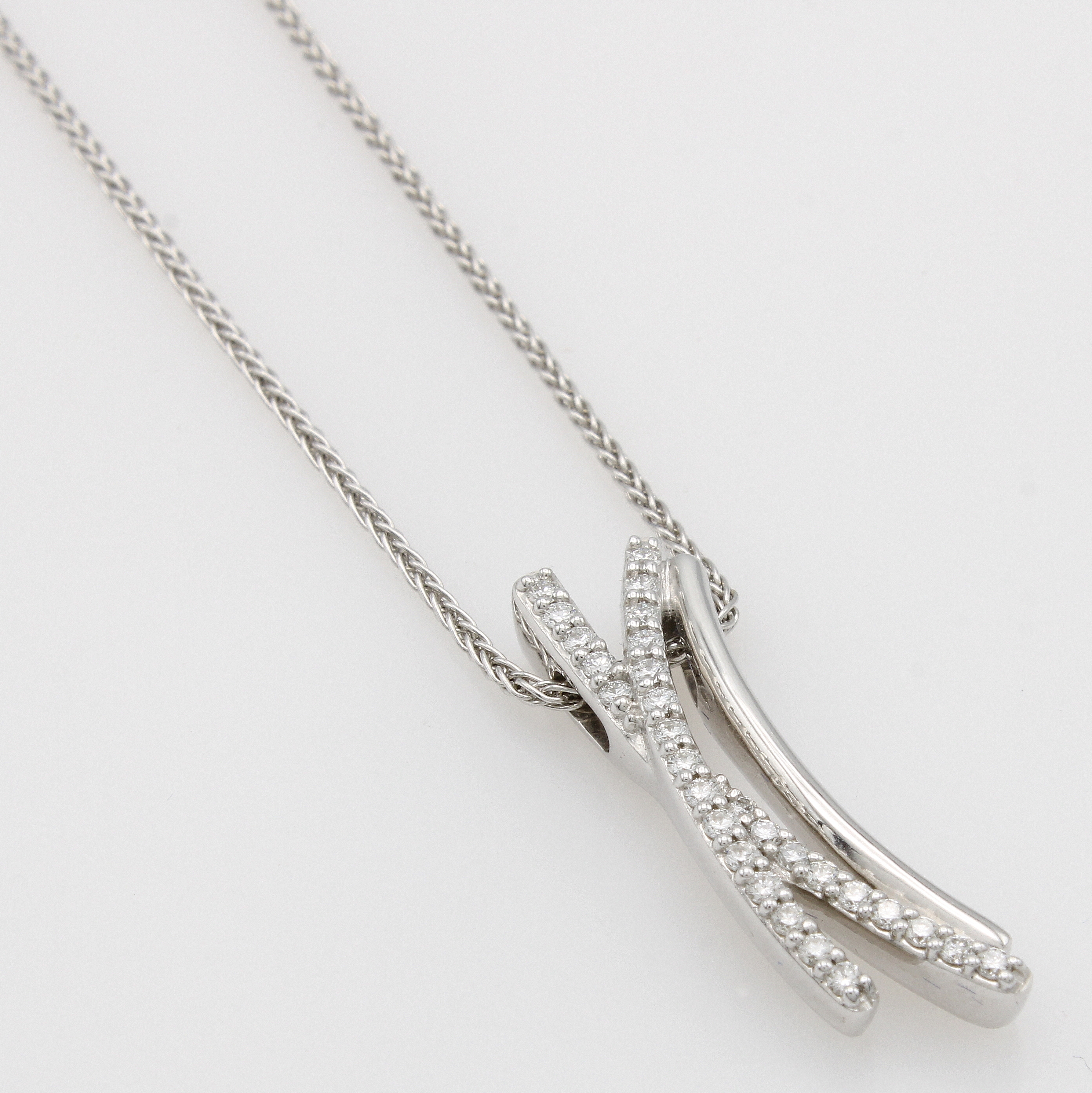 Image 26983956 - Anhänger mit Brillanten an Kette, WG 585/000, 3 rhg. Optik, 2 Reihen bes. m. Brill. ...