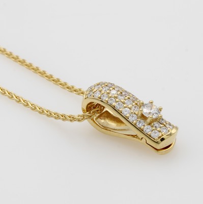 26983950a - Clipanhänger mit Brillanten an Kette, GG 585/000, 1 Brill. ca. 0.15 ct und 38 Brill. ...