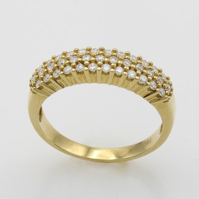 26983999a - Ring mit Brillanten, GG 750/000, 37 Brill. zus. ca. 0.40 ct Weiß/si, RW ca. 56 ...