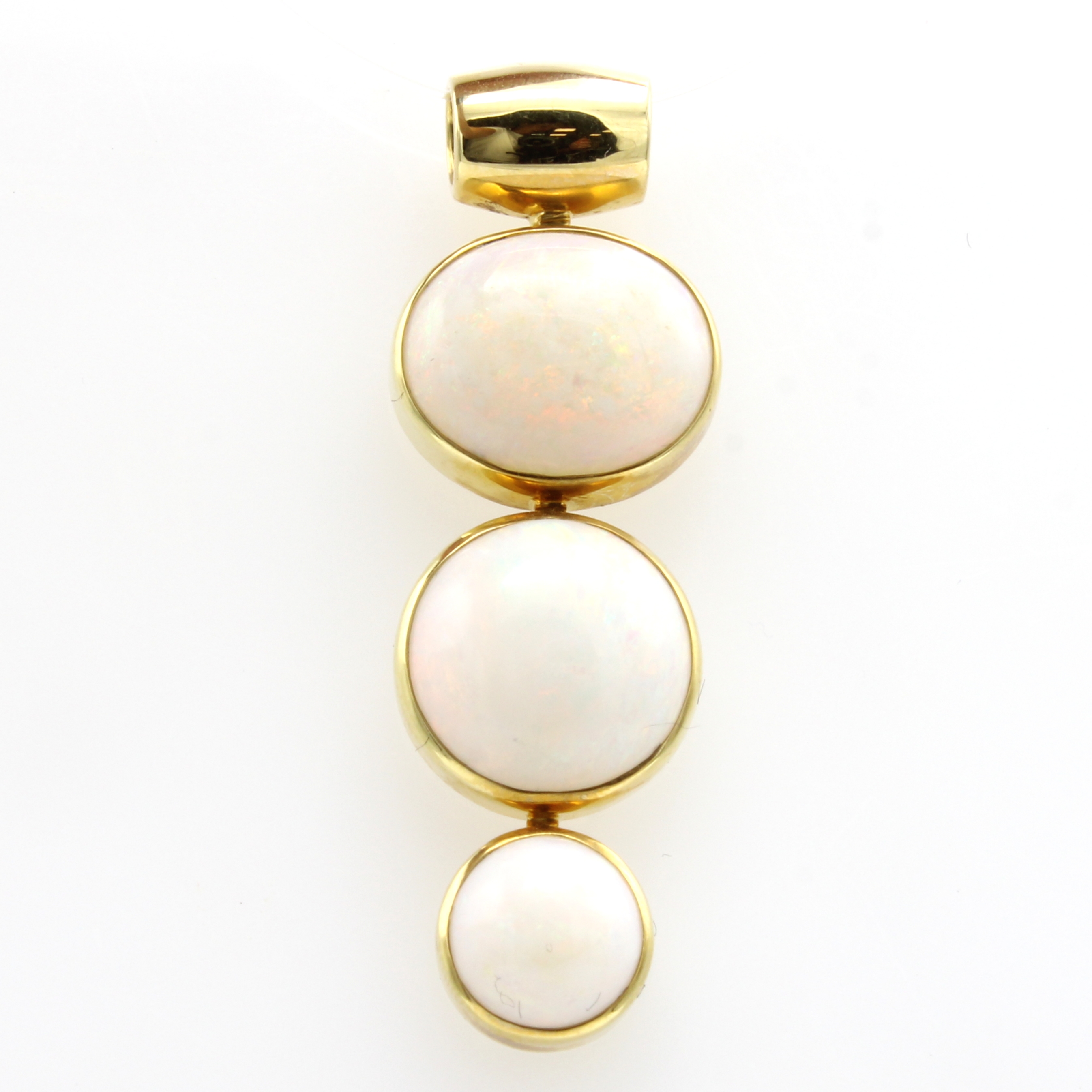 Image 26984234 - Anhänger mit Opalen, GG 585/000, 3 Opal- cabochons zus. ca. 11.3 ct Schätzpreis: 2400, ...