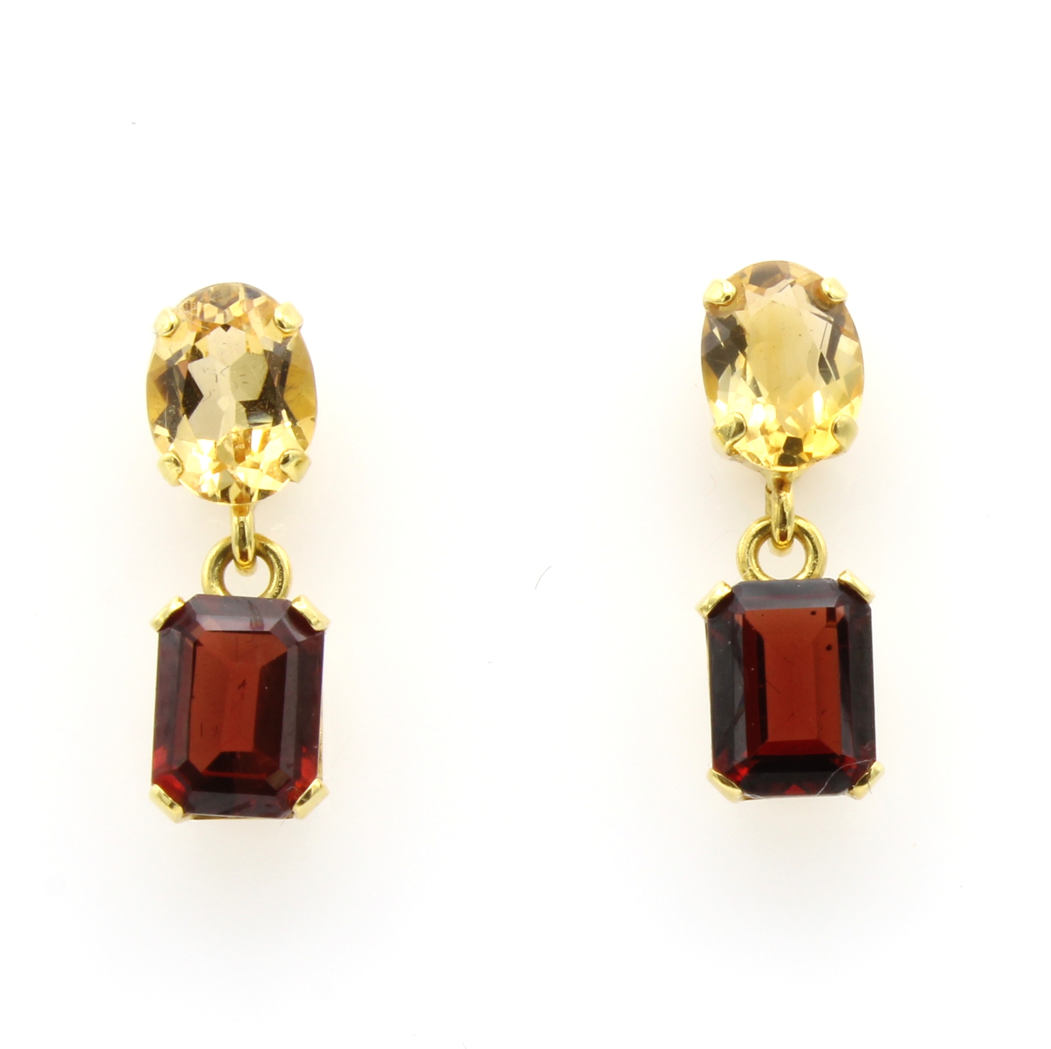Image 26984257 - Paar Ohrstecker mit Farbsteinen, GG 585/000,2 achteck. Granate zus. ca. 3.9 ct, 2 ovale, ...