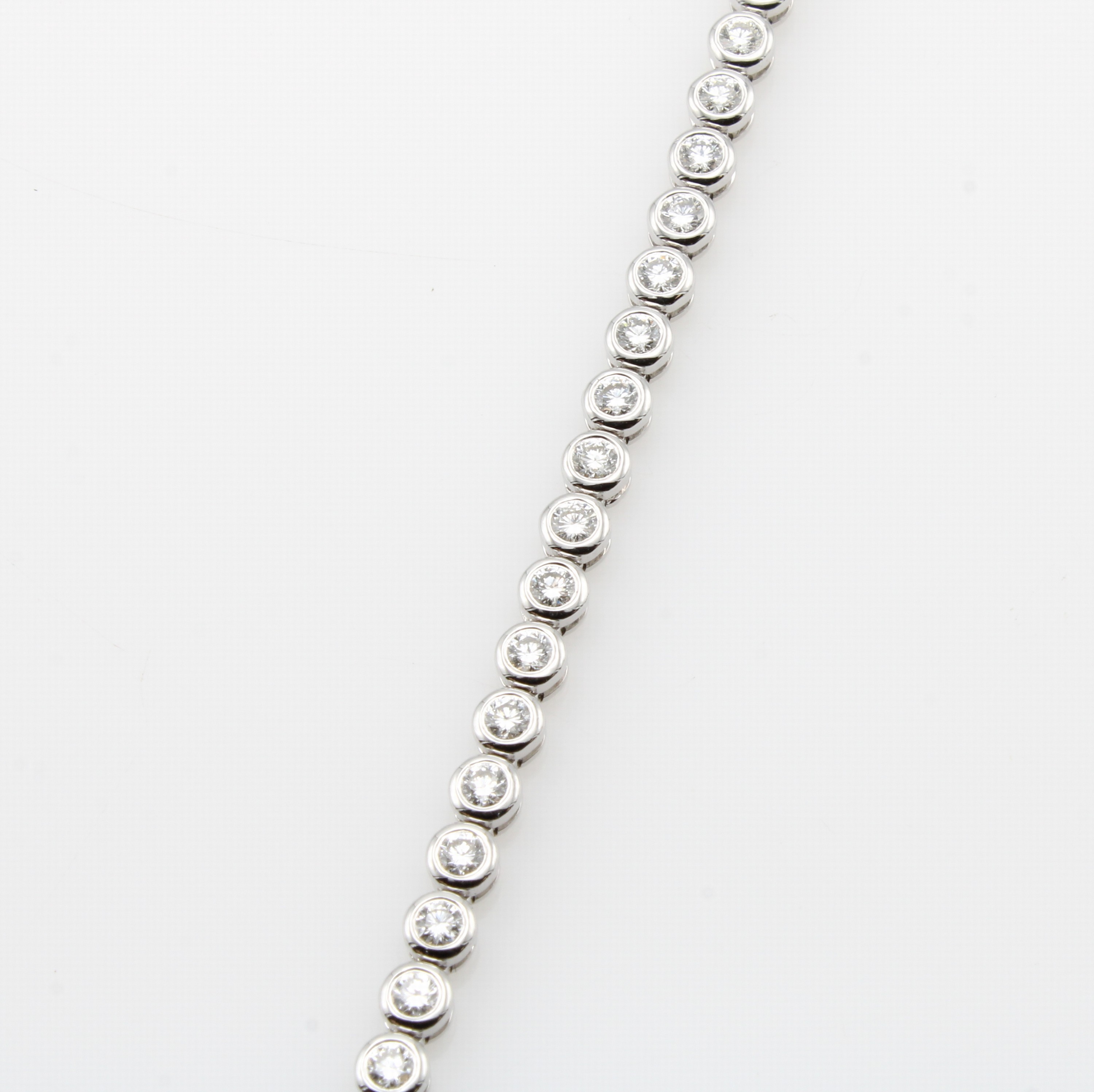 Image 26984259 - Tennisarmband mit Brillanten, WG 750/000, Brill. zus. ca. 2 ct feines Weiß/si, Kasten- ...