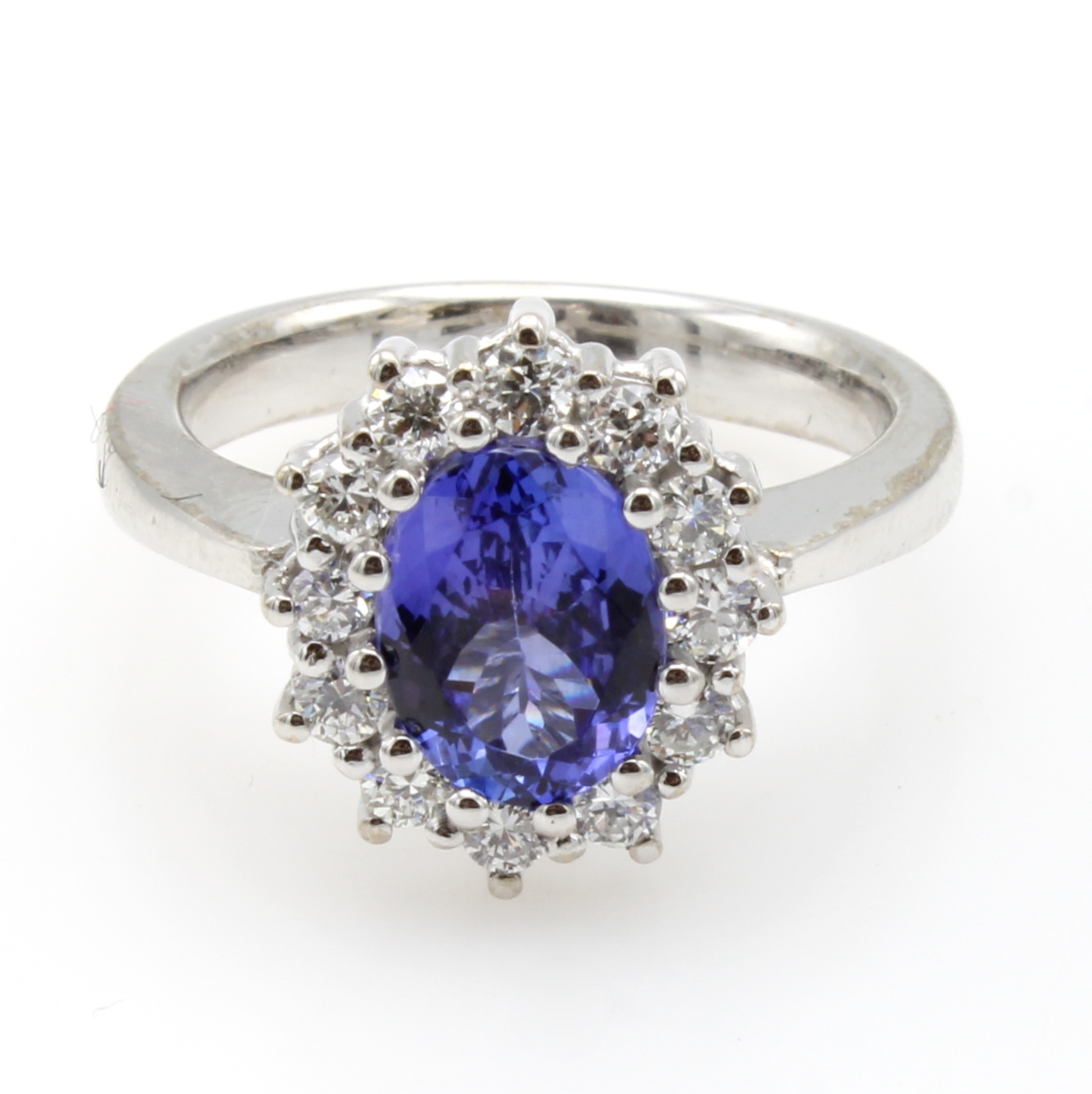 Image 26984268 - Ring mit Tansanit und Diamanten, WG 585/000,ovaler, fac. Tansanit ca. 2 ct umgeben v. ...