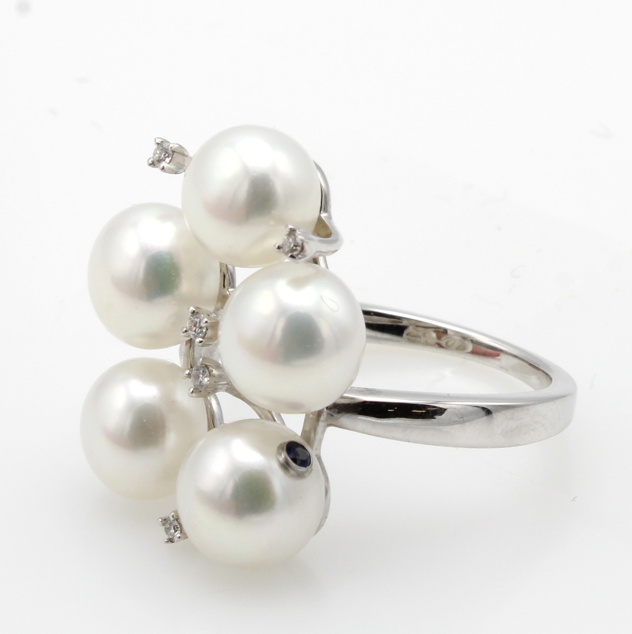 Image 26984277 - Ring mit Süßwasserzuchtperlen und Brillanten, WG 750/000, 5 Brill. zus. ca. 0.05 ct ...