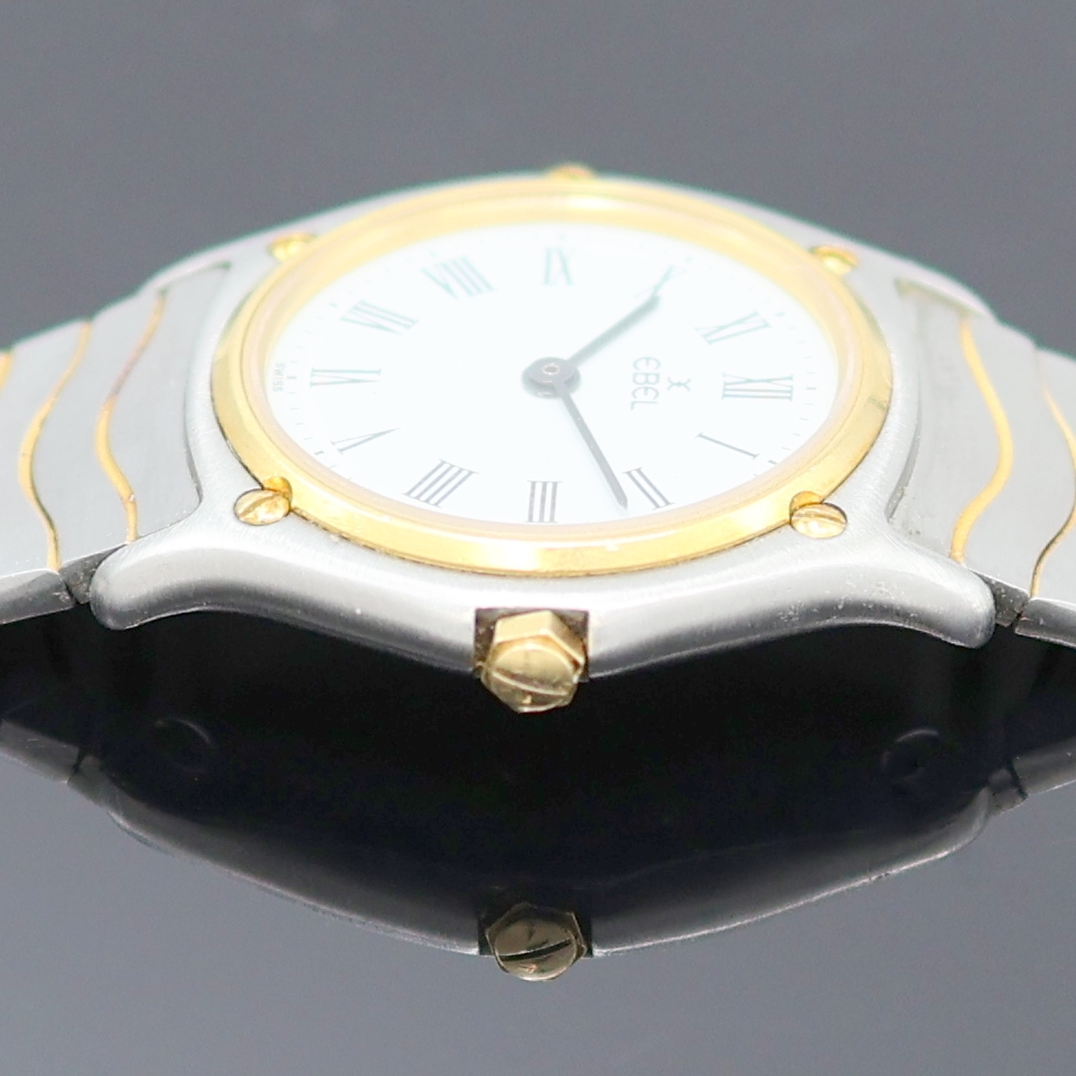 Detail d: EBEL Damenarmbanduhr, Schweiz um 1990, Edelstahl/Gold kombiniert inkl. Wellengliederband m. Kastenschloß, quarz, Lünette gegen Geh. 5-fach ...