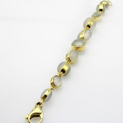 26984267a - Armband mit Mondsteinen, GG 585/000, ovale Mondsteincabochons zus. ca. 64 ct, Karabiner- ...