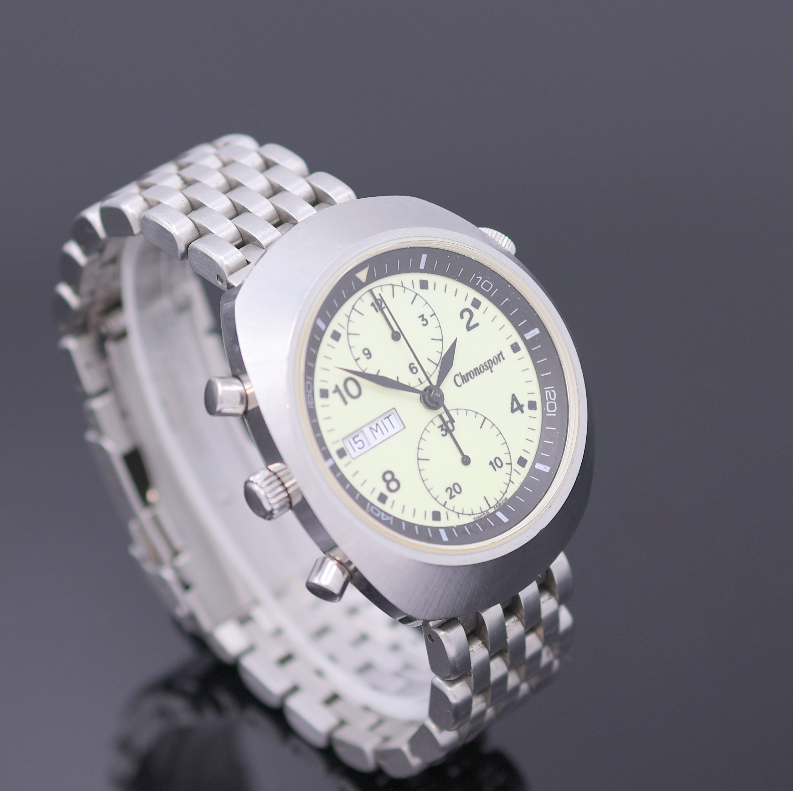 Detail b: CHRONOSPORT Armbandchronograph in Stahl, Schweiz um 2004, Automatik, Boden u. Krone verschr., neutr. Stahlband m. Faltschl., Leucht-Zifferbl. m. ...