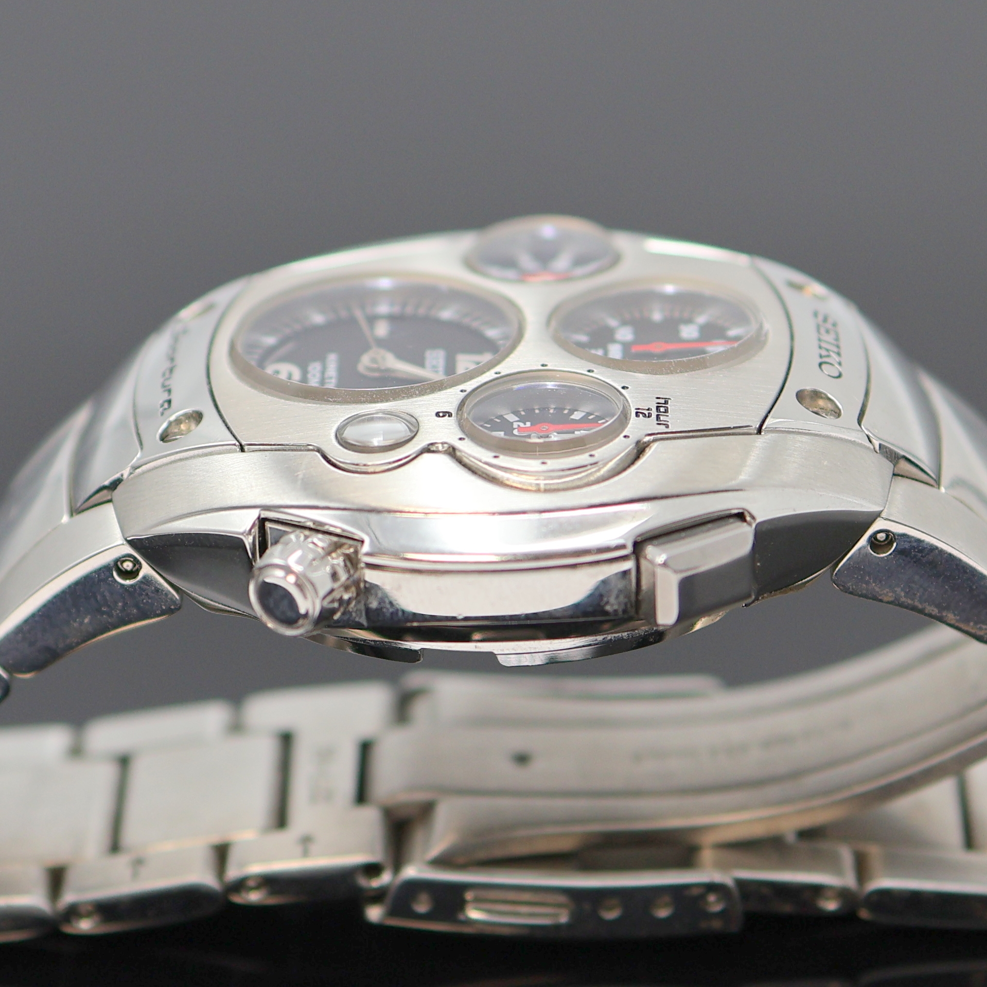 Detail c: SEIKO Kinetic Sportura Herrenarmbanduhr mit Chronograph Referenz 9T82-0AC0, Japan 1990er Jahre, Automatik-Generatorprinzip, massiv Edelstahlgeh. ...