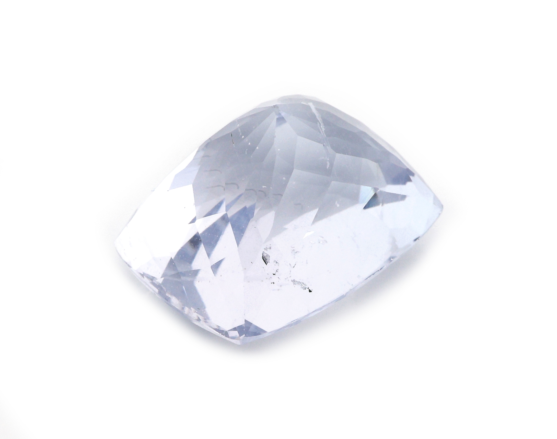 Detail b: Loser Aquamarin 25.94 ct, Rectangular Fancy Cut, 19.99 x 15.07 x 13.04 mm, Light Blue, SGS-Expertise