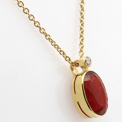 26984387a - Anhänger mit Feueropal und Brillant an Kette, GG 750/000, ovaler, fac. Feueropal ca. 6 ...