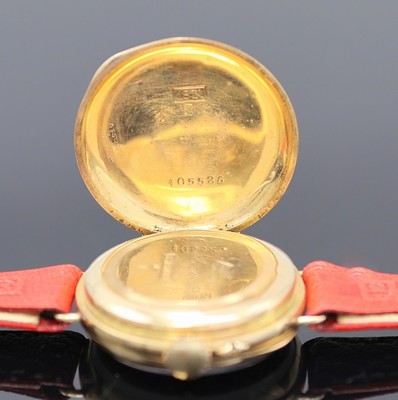 26984541d - Taschenuhr in GG 750/000 umgebaut zur Armbanduhr, Schweiz um 1910, Geh. dell., guill. ...