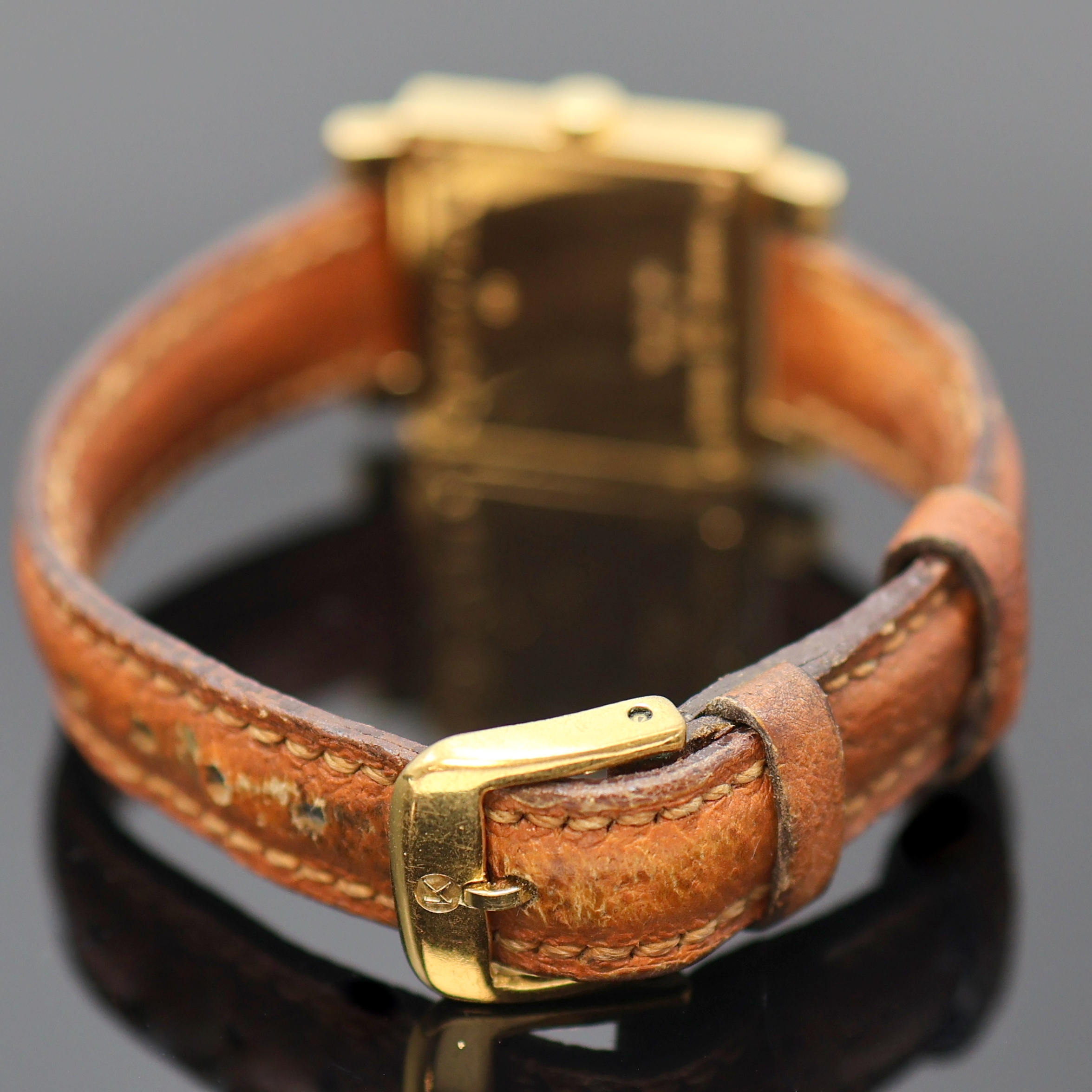 Detail b: BULGARI Quadrato Damenarmbanduhr in GG 750/000 Referenz SQ 22 GL, Schweiz um 2010, quarz, massives Goldgeh., Boden 4-fach verschr., schwarzes ...