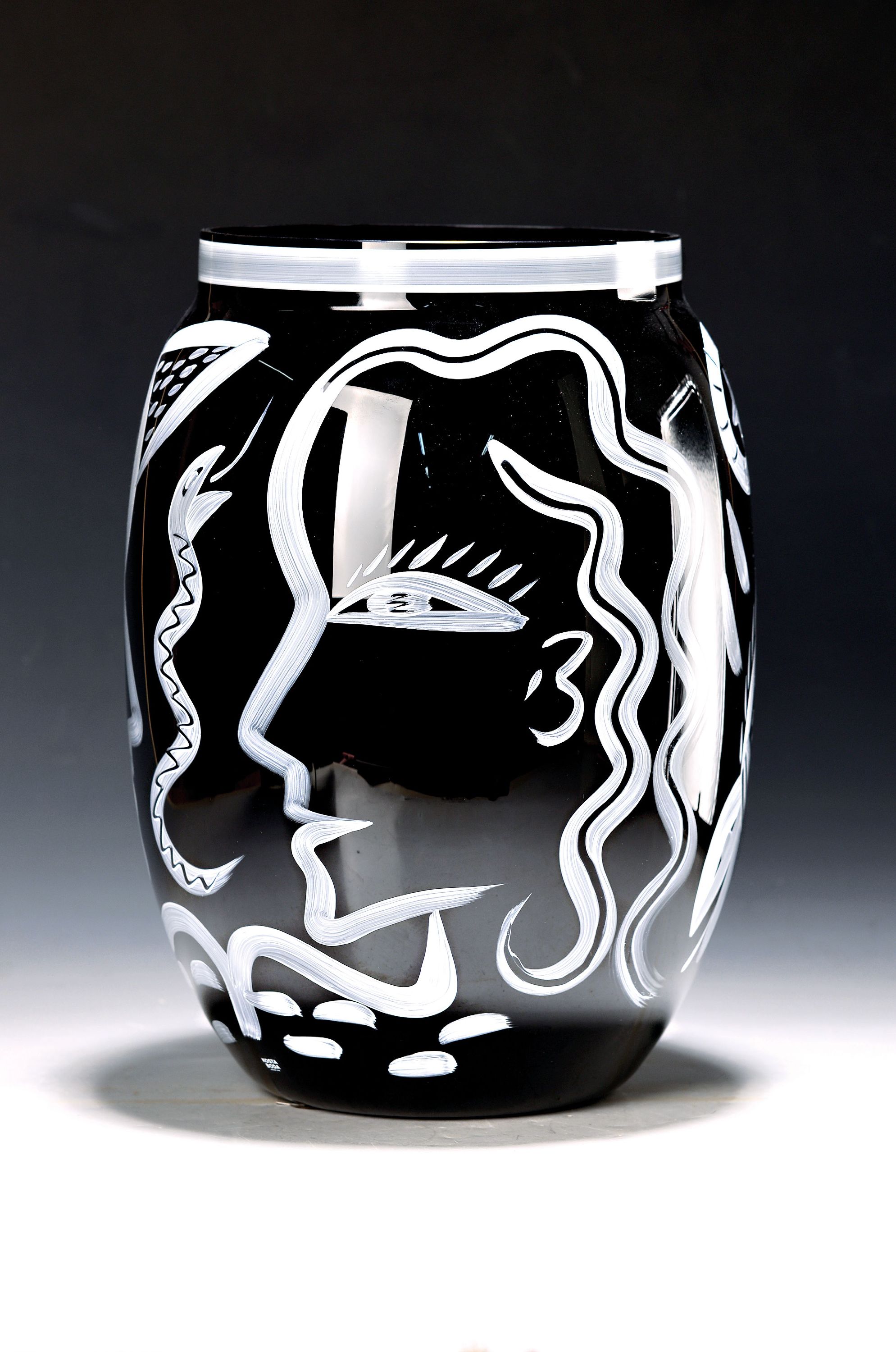Image 26985440 - Große Künstlervase, Ilrica Hyndmann-Vallien für Kosta Boda, dunkelblaues Glas mit ...