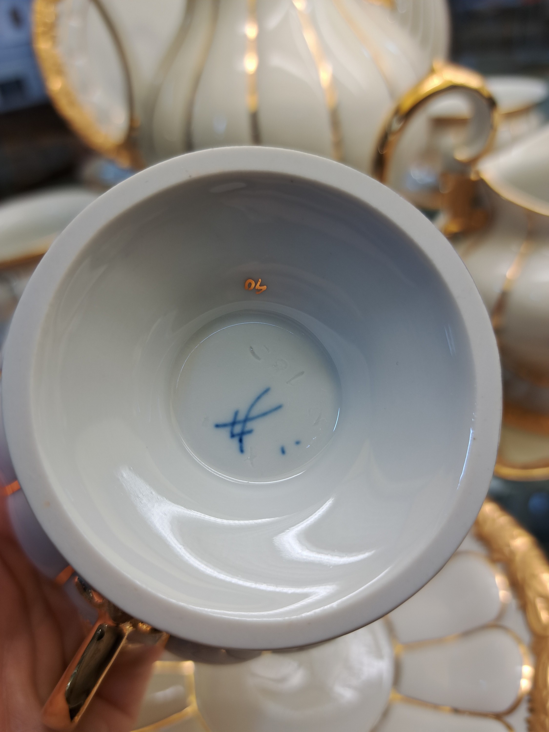 Detail f: Kaffeeservice, Meissen, X-Form, komplett für 8 Personen, Kaffeekanne, Zuckerdose und Milchkanne, 8 Kaffeetassen mit Untertassen, 8 Dessertteller, ...