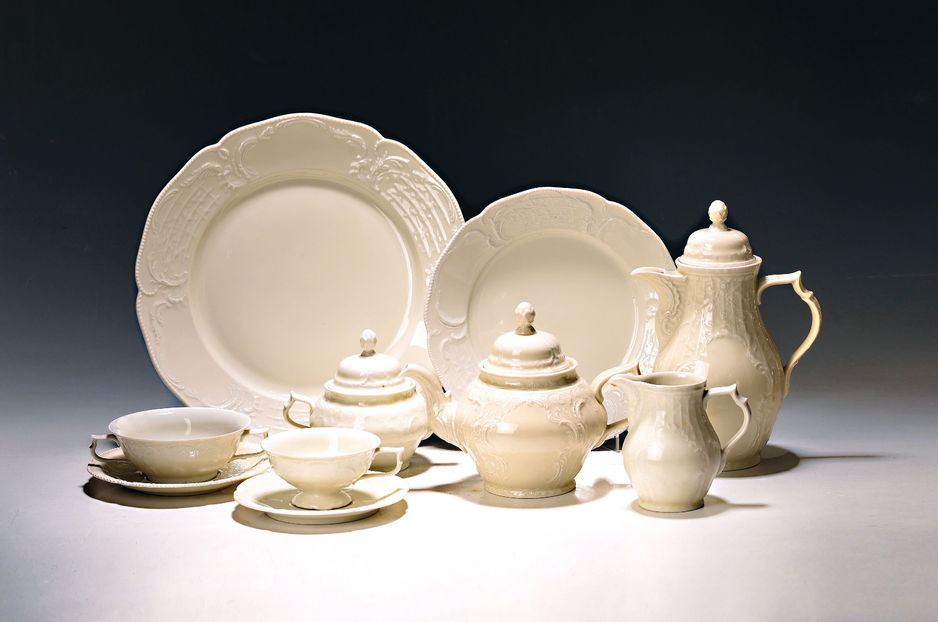 Image 26985900 - Kaffee- und Speiseservice, Rosenthal, Modell Sanssouci, Kaffeekanne, Teekanne, ...