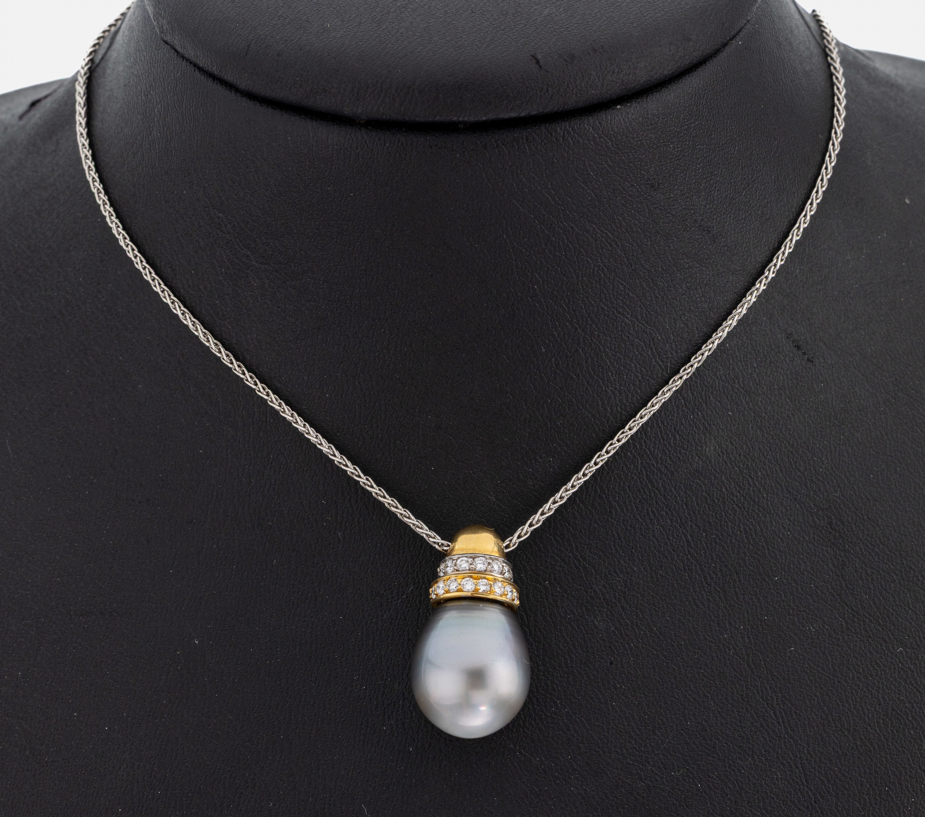 Image 26986027 - 18 kt Gold und Platin Perl-Brillant-Anhänger, GG 750/000 und Pt, unrunde Tahiti ...