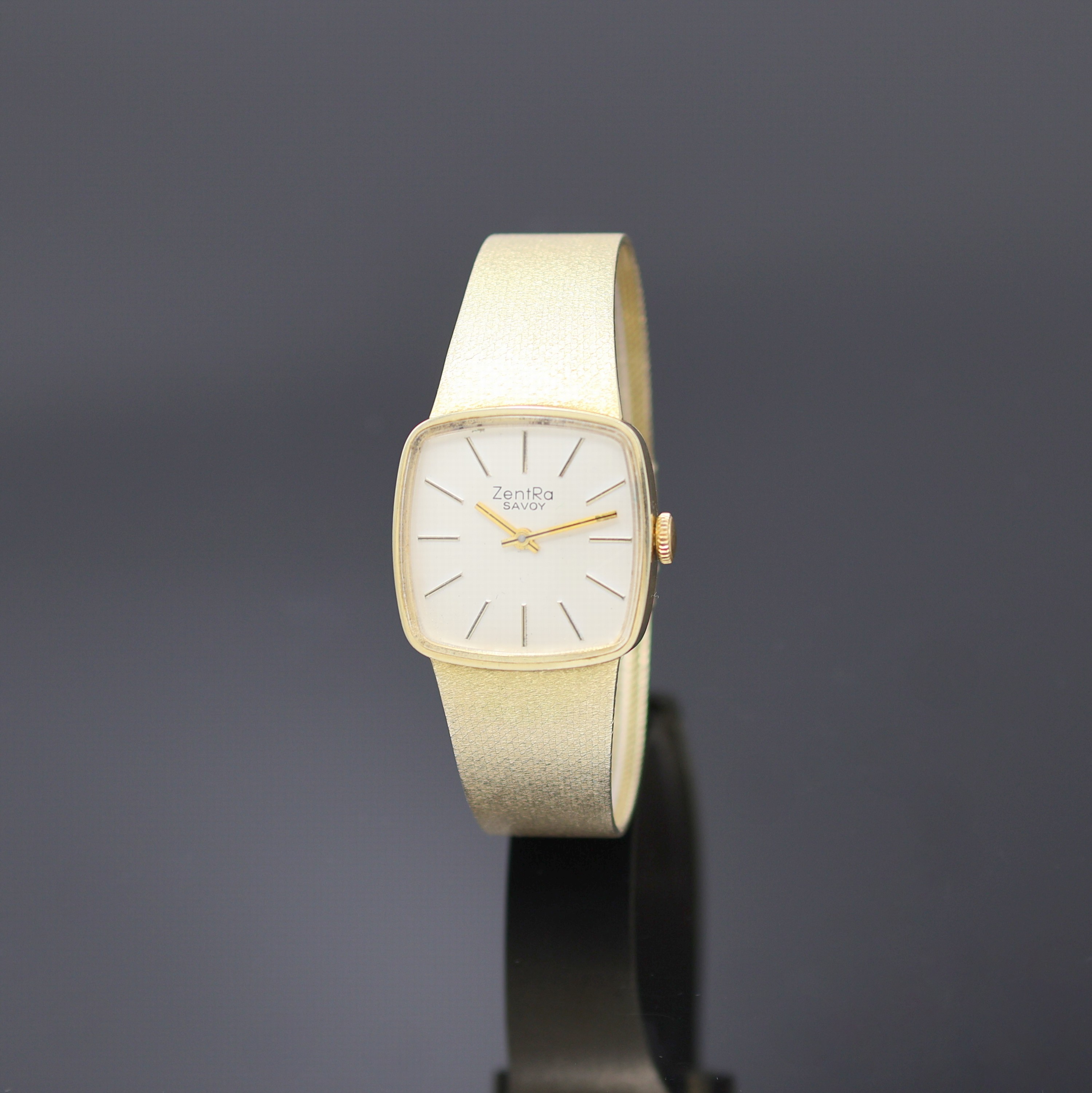 Image 26986395 - ZENTRA Savoy Armbanduhr in GG 585/000, Schweiz um 1970, Handaufzug, Boden aufgedr., ...