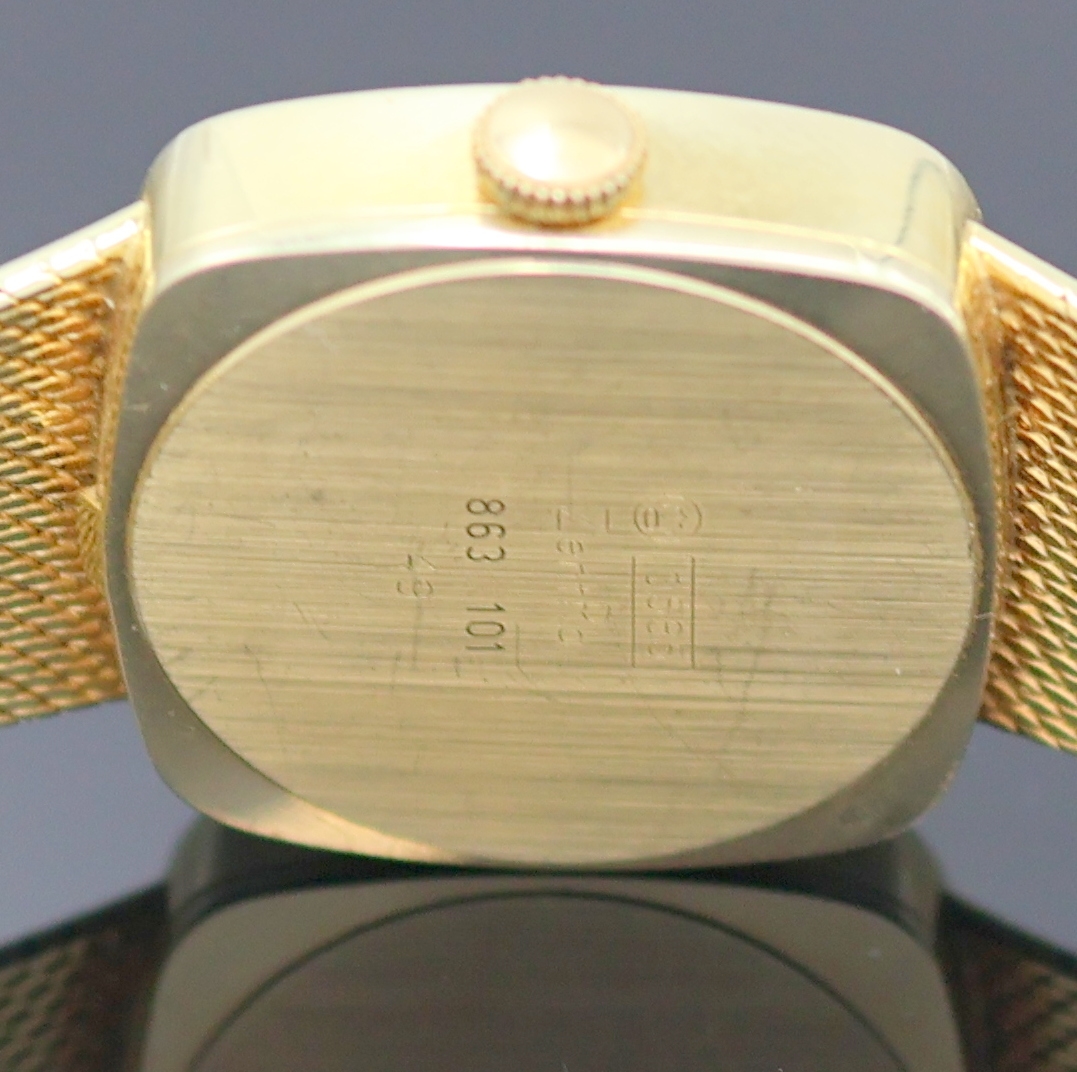 Detail e: ZENTRA Savoy Armbanduhr in GG 585/000, Schweiz um 1970, Handaufzug, Boden aufgedr., Milanaiseband m. Faltschl., silb. Zifferbl. m. aufges. gold. ...