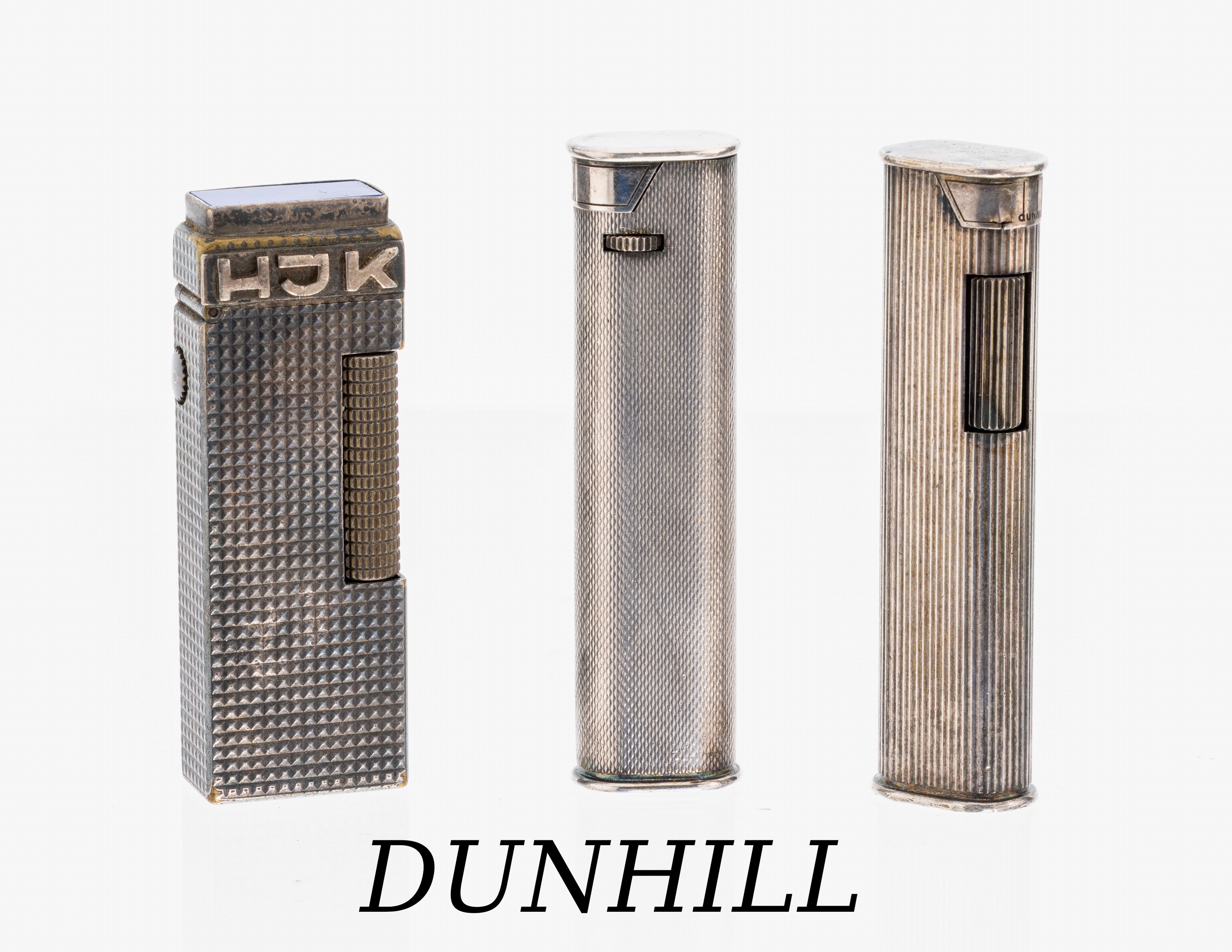 Lot 3 Dunhill Feuerzeuge, Metall versilbert, versch. Dekore und Größen, Funktion jeweils ungepr., sign., 1 x Deckel mit Lapislazuli-Einlage und ...