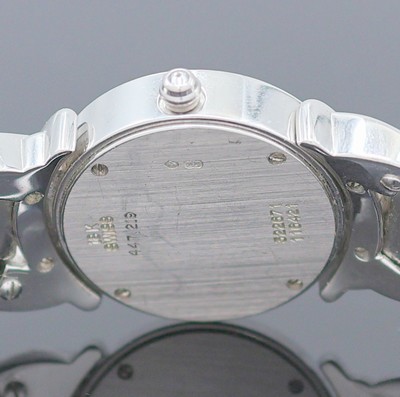 26986412e - VAN CLEEF & ARPELS diamantbesetzte Damenarmbanduhr in WG 750/000 Referenz 447.219, ...