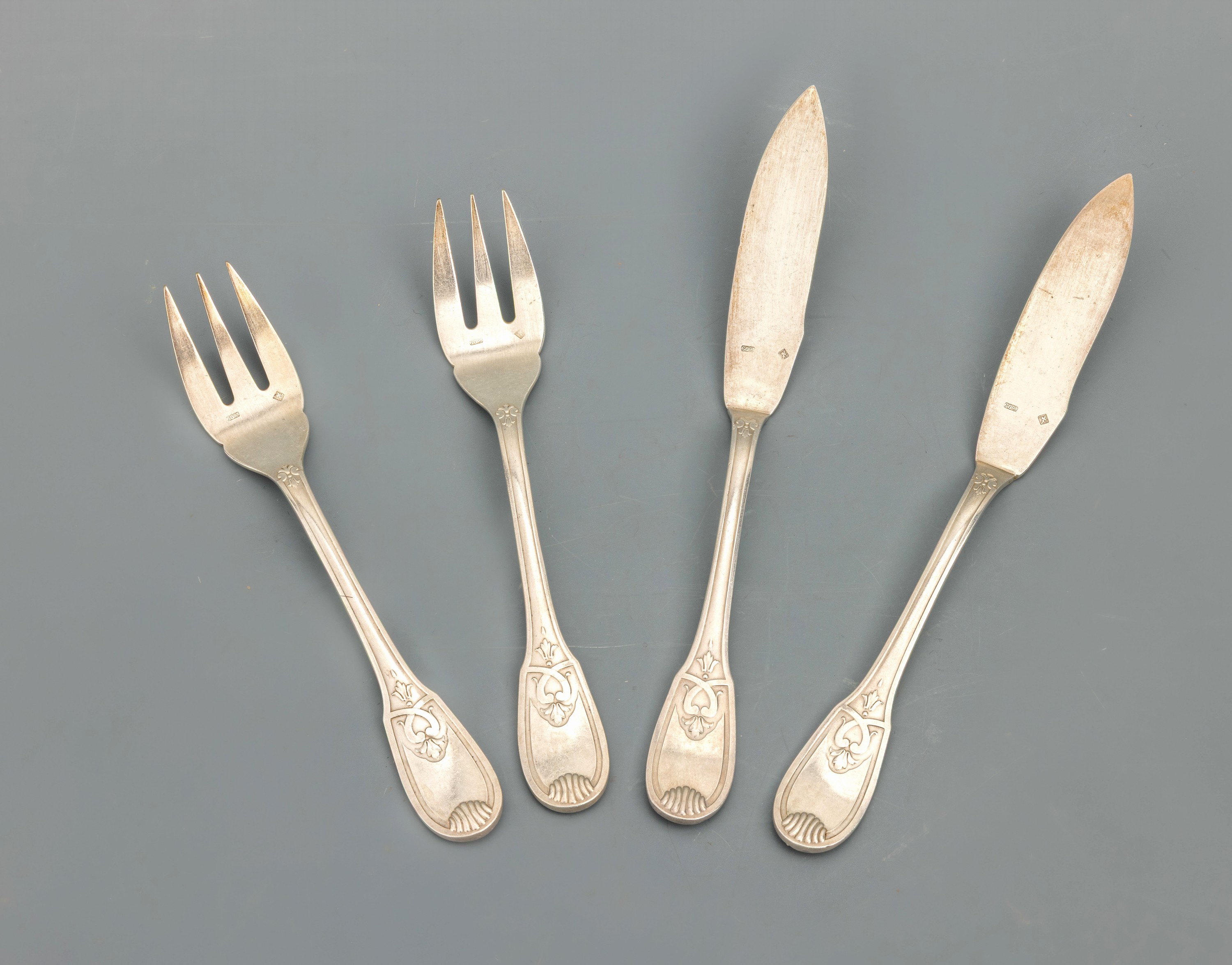 Image 26986596 - Fischbesteck für 12 Personen, Metall versilbert, Frankreich, floraler Entwurf mit ...