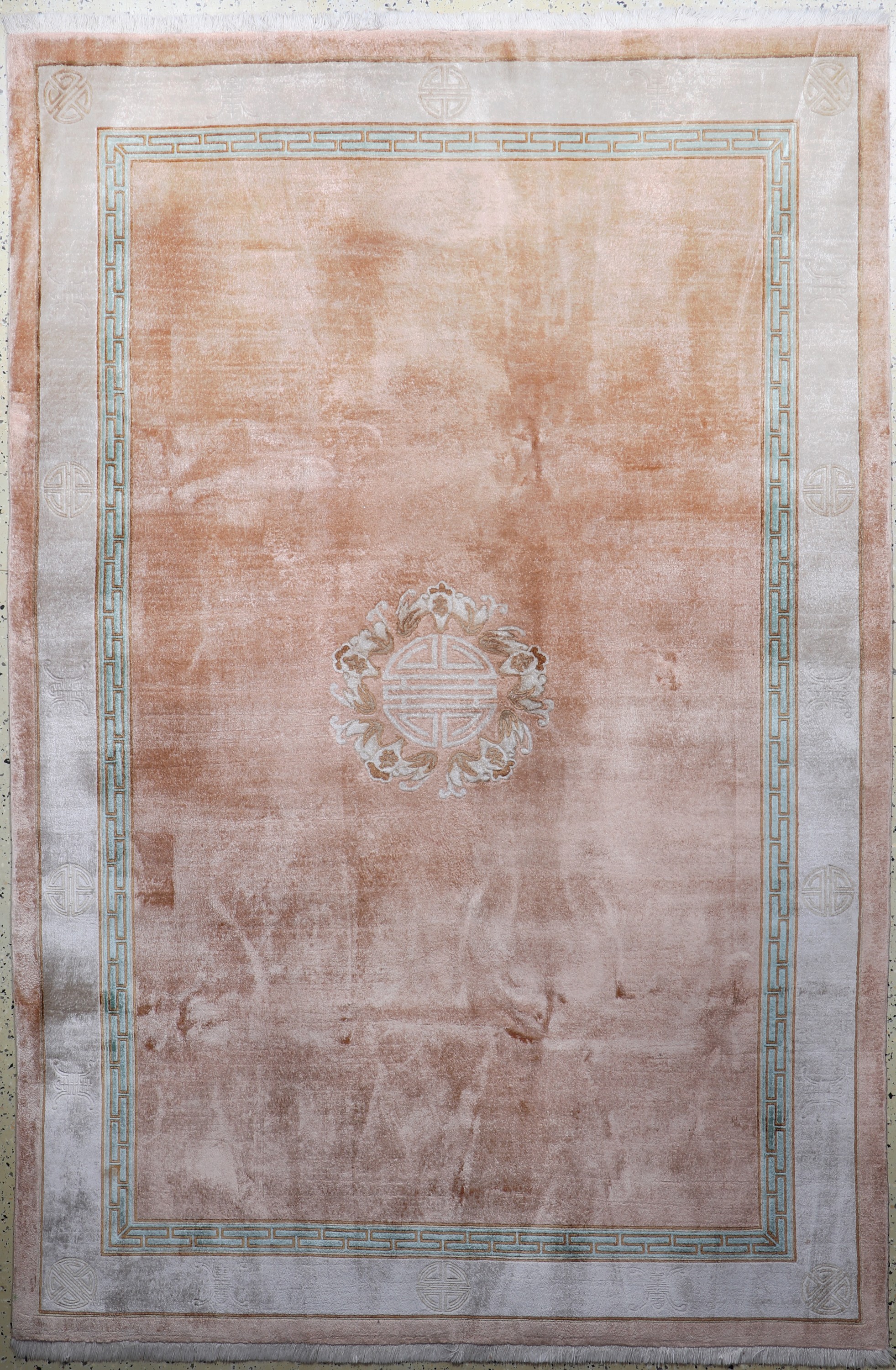 Seidenteppich, China, Mitte 20.Jhd, Seide auf Baumwolle, ca. 260 x 182 cm, EHZ: 2