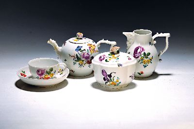 Image 5 Teile Porzellan, Meissen, Marcolini, um 1800, Kännchen (Ausguß besch.), Zuckerdose, ...