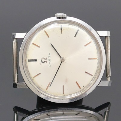 26986999b - OMEGA 2 Armbanduhren in Stahl, Schweiz um 1965/1972, 2-tlg. Geh., silb. Zifferblätter ...