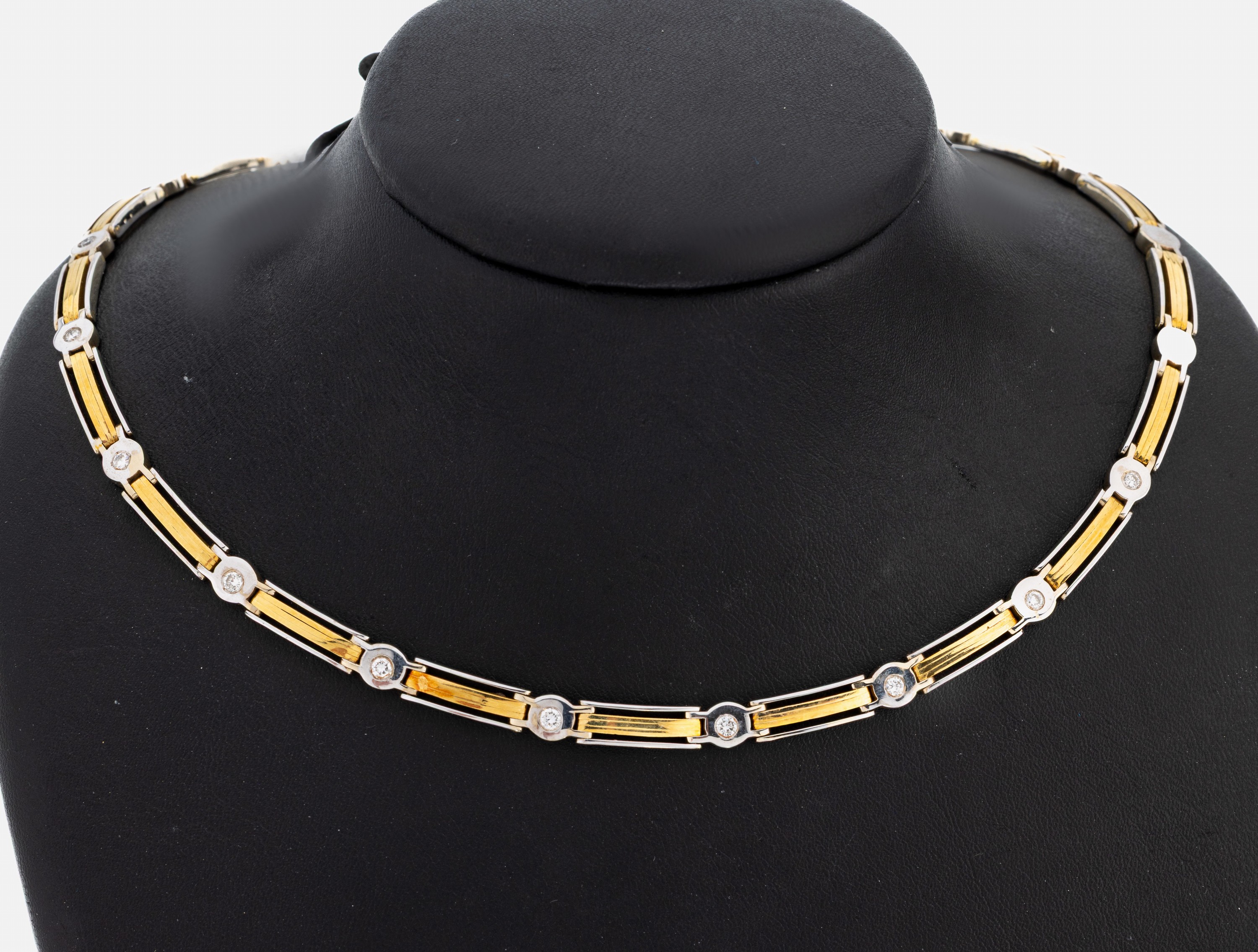 Image 26987007 - 18 kt Gold Brillant-Collier, GG/WG 750/000,runde Zwischenglieder z.T. bes. mit ...