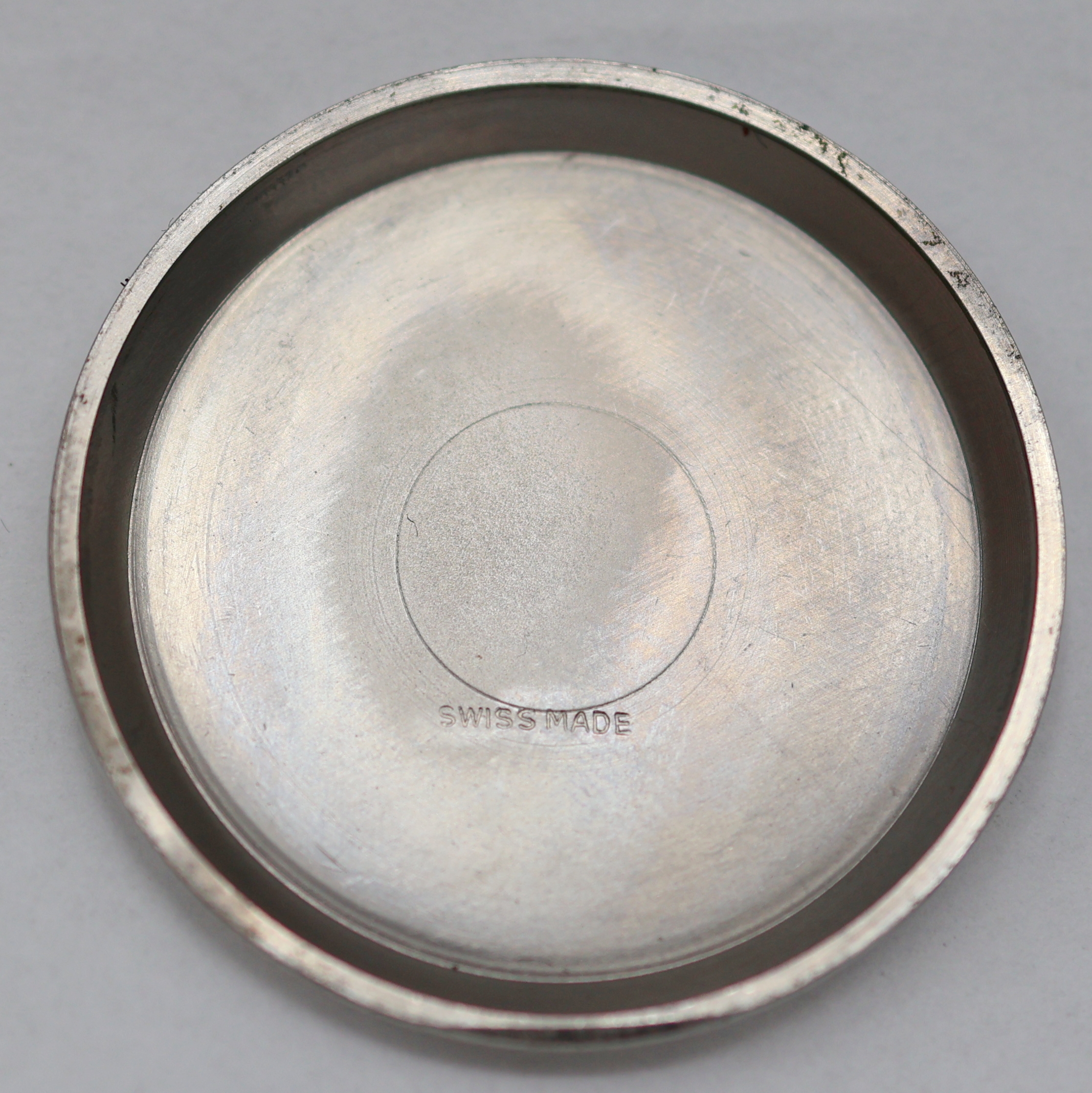 Detail g: SULLY Chronographe Suisse vergoldeter Armbandchronograph, Schweiz um 1945, Handaufzug, 3-tlg. Geh., Glasrand u. Stahlboden aufgedr., silb. ...