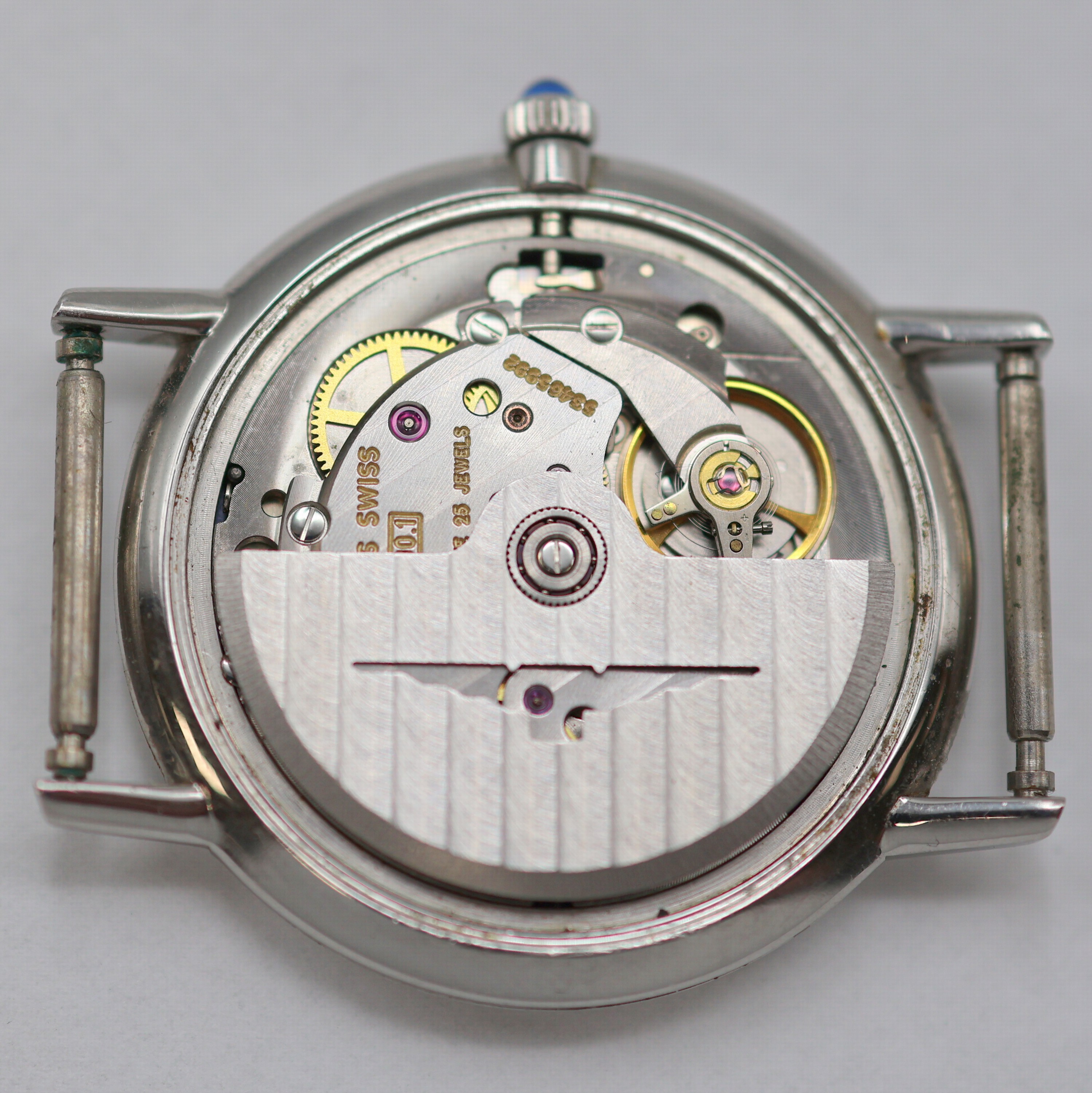 Detail d: LONGINES elegante Armbanduhr in Stahl Referenz 4214, Schweiz um 1980, Automatik, 3-tlg. Geh., Boden u. Glasrand aufgedr., Mineralglas, blaues ...