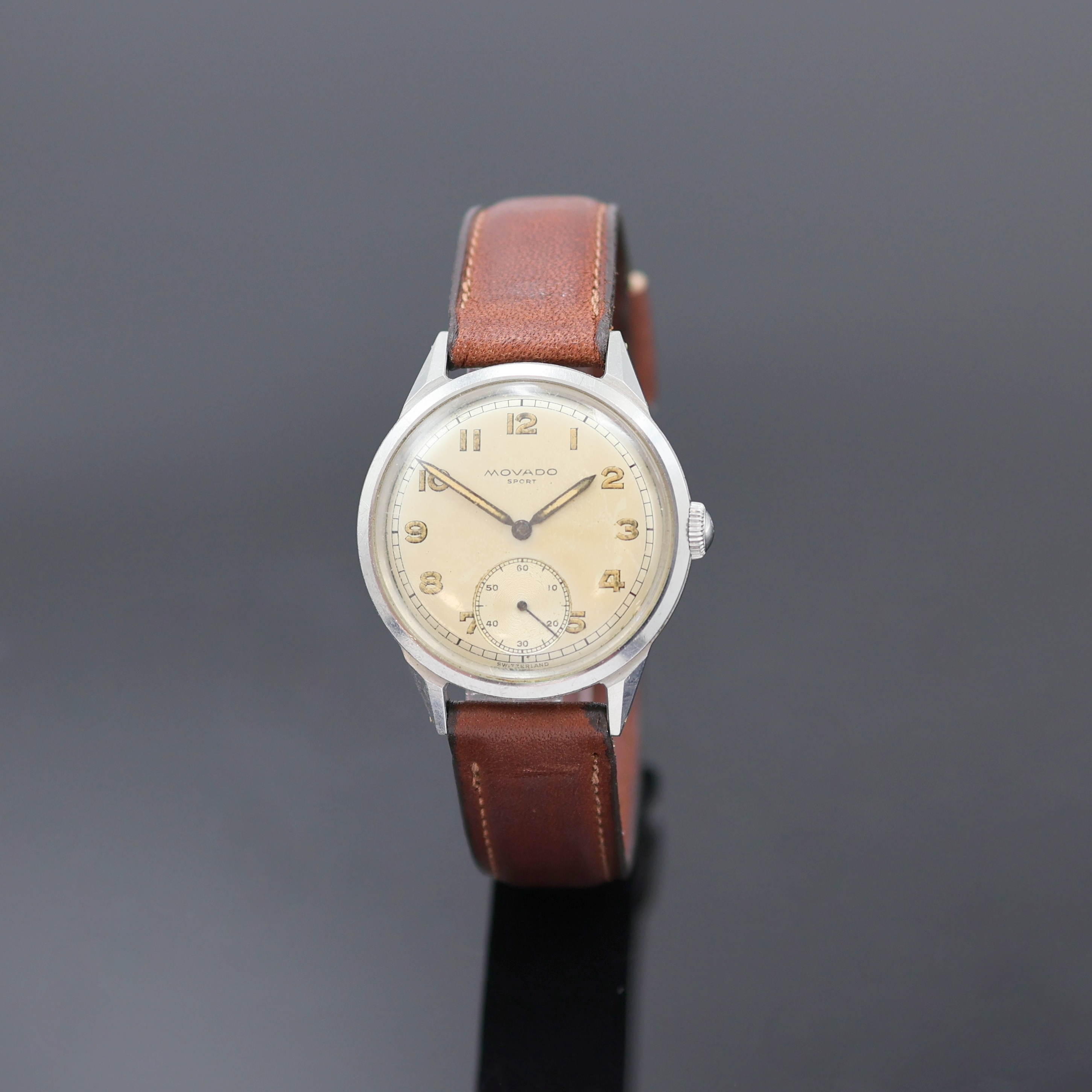 Image 26987051 - MOVADO Sport Herrenarmbanduhr in Stahl Referenz 18126, Schweiz um 1950, Handaufzug, ...