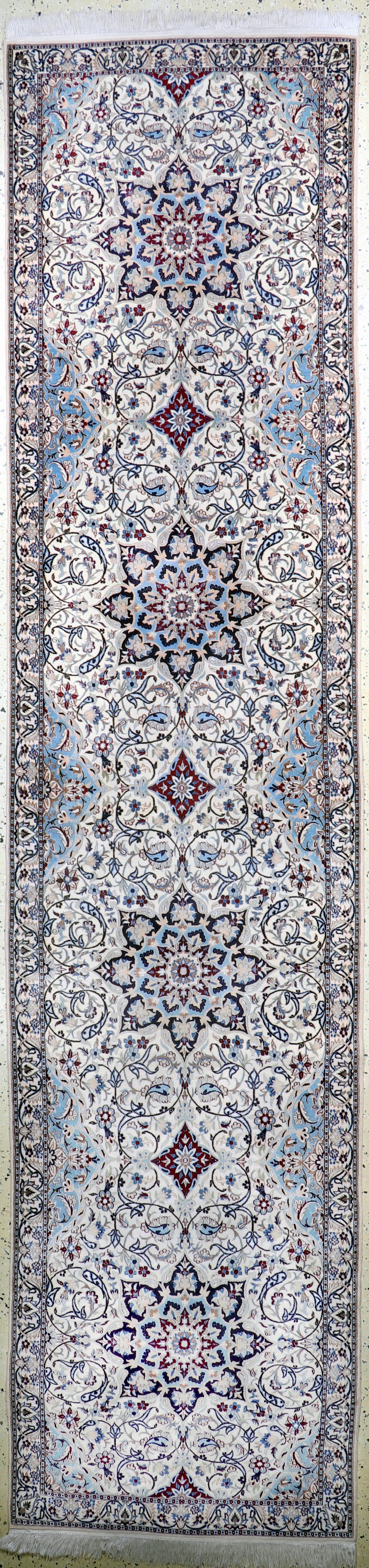 Nain fein(6 La), Persien, Ende 20.Jhd, Korkwolle mit Seide, ca. 327 x 90 cm, ca. 1,0 Mio. Kn/qm, EHZ: 1-2