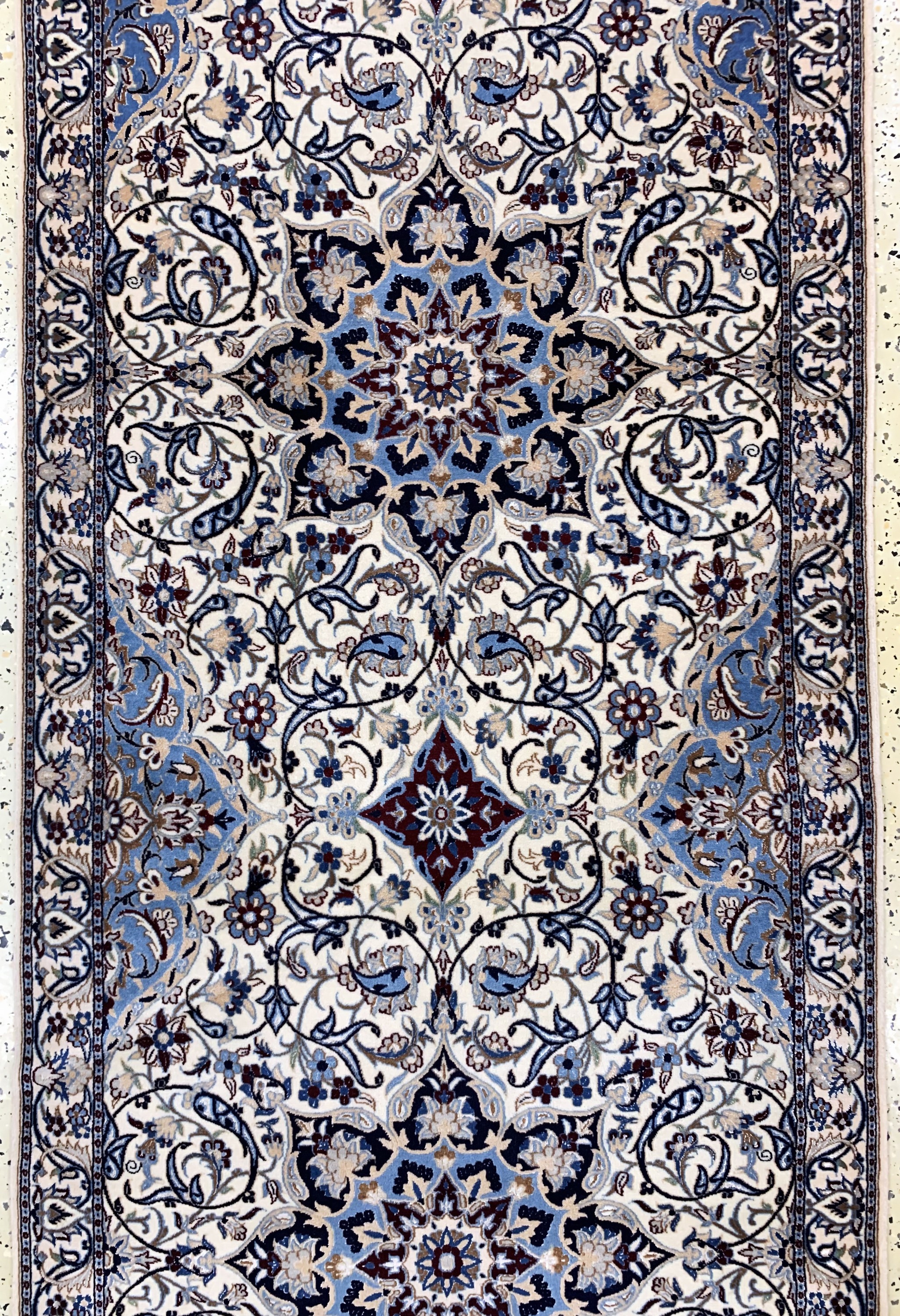 Detail b: Nain fein(6 La), Persien, Ende 20.Jhd, Korkwolle mit Seide, ca. 327 x 90 cm, ca. 1,0 Mio. Kn/qm, EHZ: 1-2