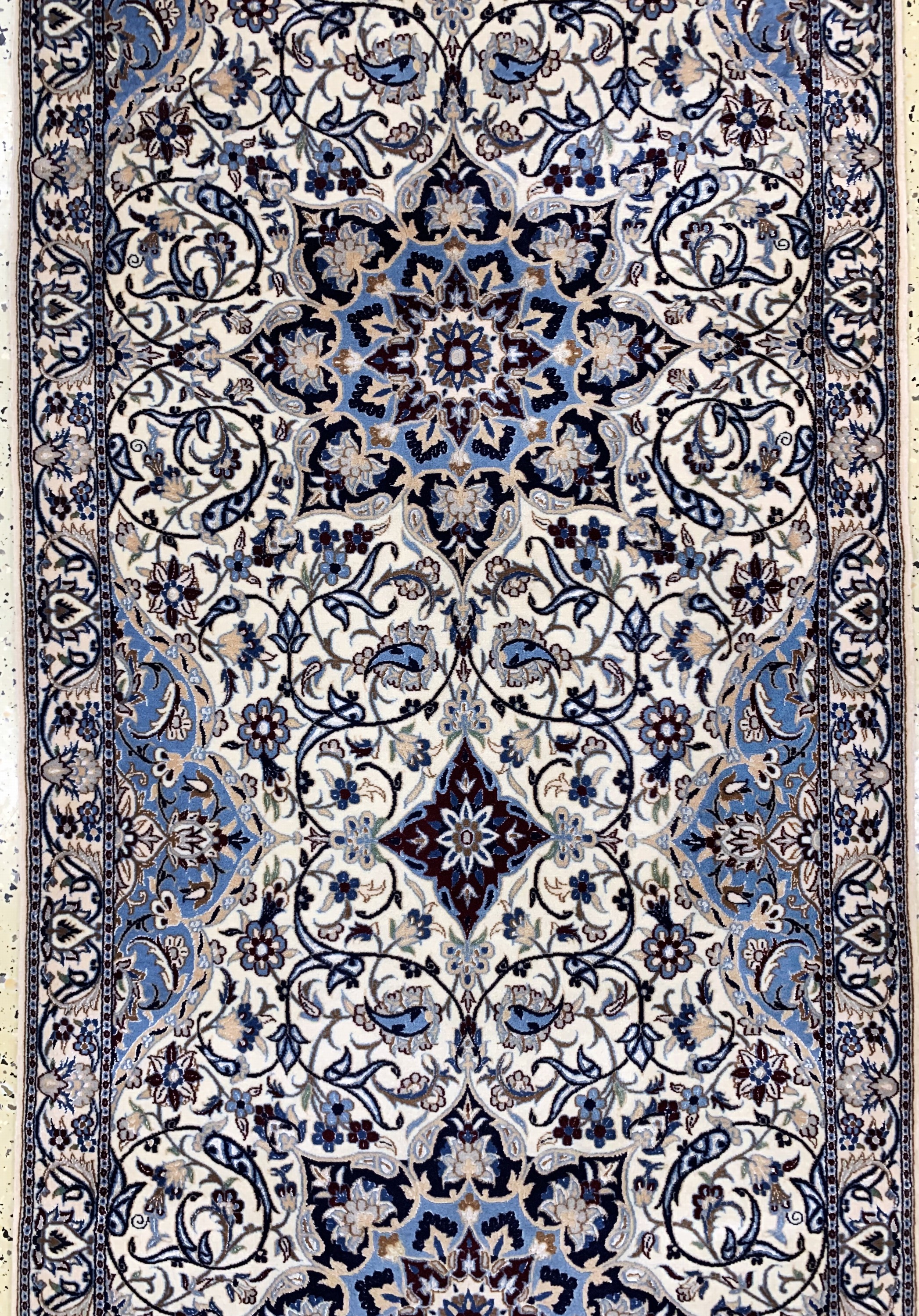 Detail c: Nain fein(6 La), Persien, Ende 20.Jhd, Korkwolle mit Seide, ca. 327 x 90 cm, ca. 1,0 Mio. Kn/qm, EHZ: 1-2
