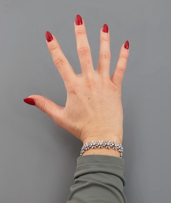 26987025d - 18 kt Gold Diamant-Armband, WG 750/000 gepr., 40 Brillanten und 120 8/8-Diamanten zus. ...