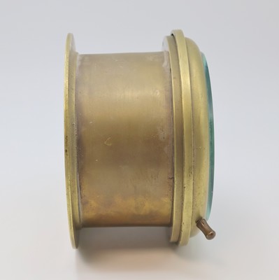 26987063b - SMITHS Schiffsuhr der britischen Marine im schweren Messinggehäuse, England um 1945, ...