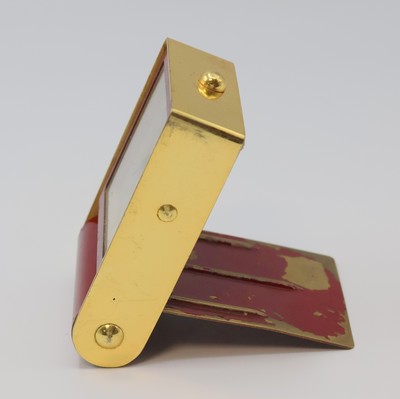 26987081a - JAEGER 2-Tage Reisewecker, Schweiz um 1960, rot lack. Messinggeh. ber., z. T. verg., ...