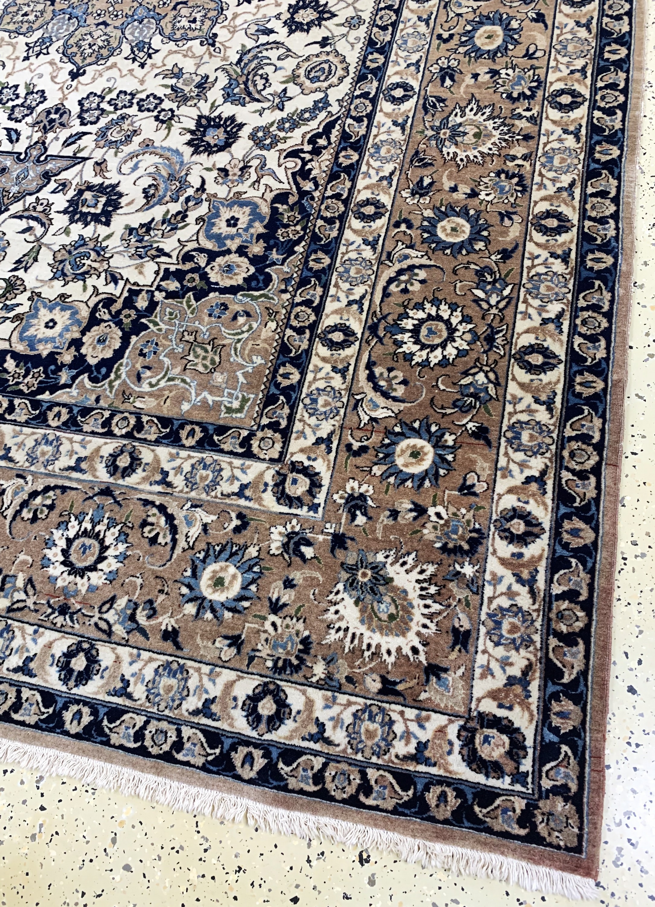 Detail a: Esfahan alt, Persien, Mitte 20.Jhd, Wolle auf Baumwolle, ca. 310 x 208 cm, verblasst, EHZ: 2