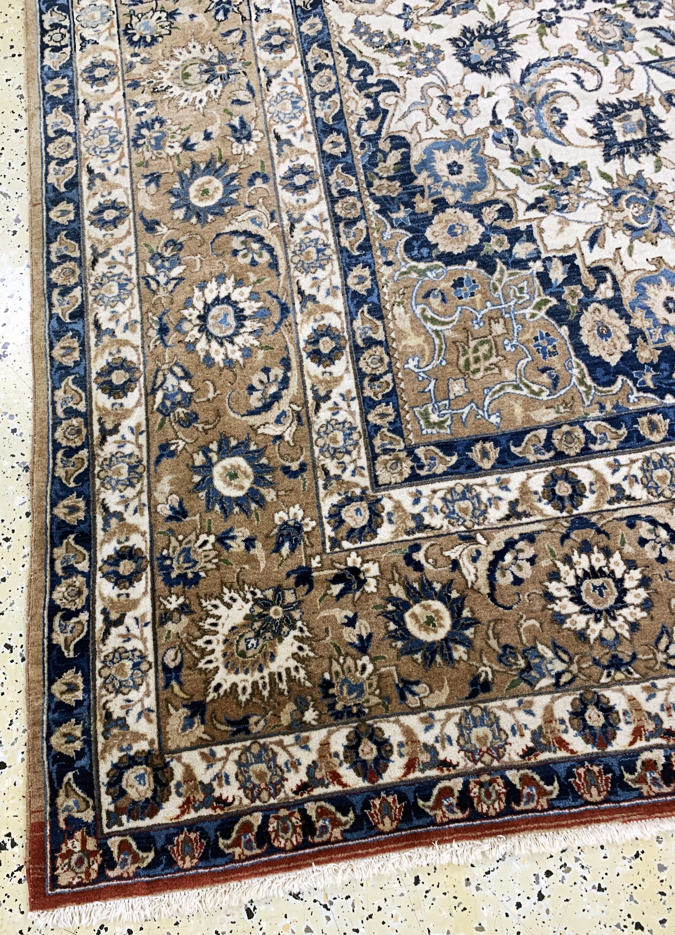 Detail g: Esfahan alt, Persien, Mitte 20.Jhd, Wolle auf Baumwolle, ca. 310 x 208 cm, verblasst, EHZ: 2